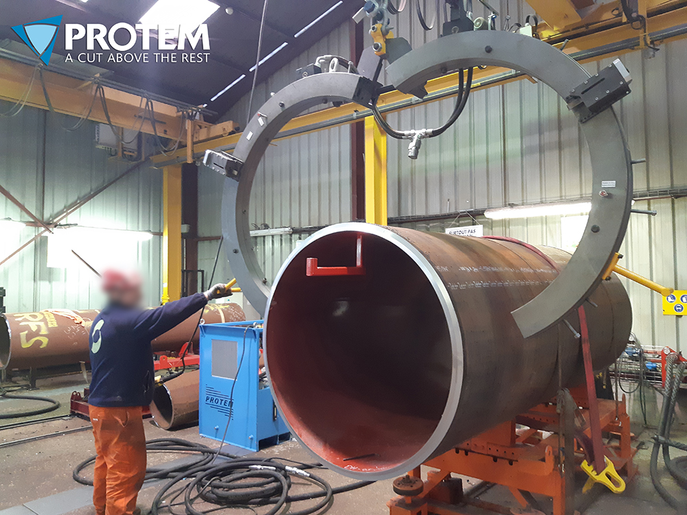 TTNG1200 Clamshell Cutting & Beveling machinePipe Cold Cutting